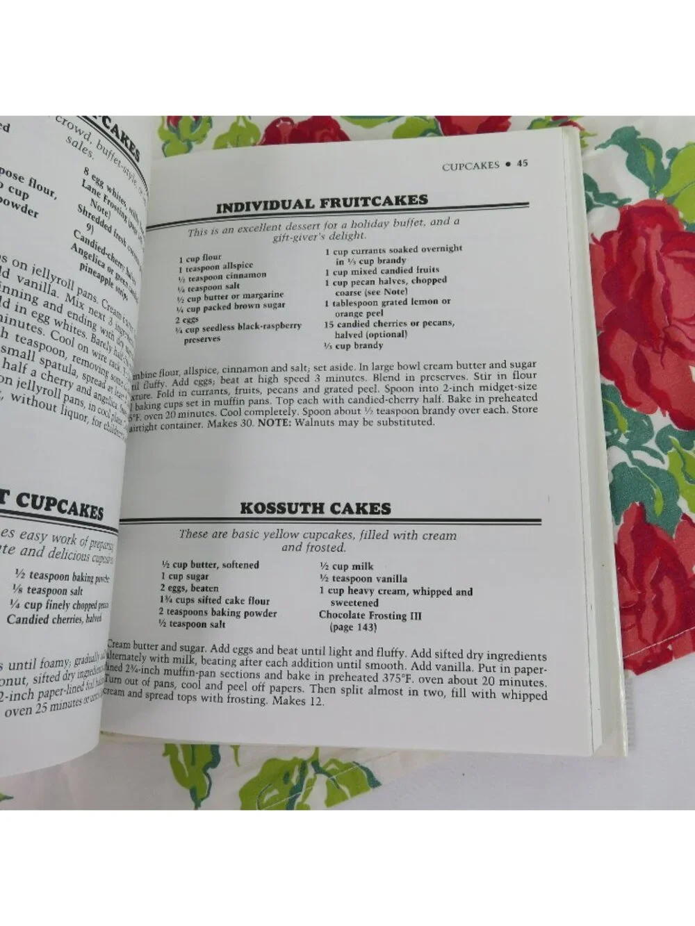 The Woman's Day Book of Delicious Desserts Cookbook 1981 Houston 250 Recipes